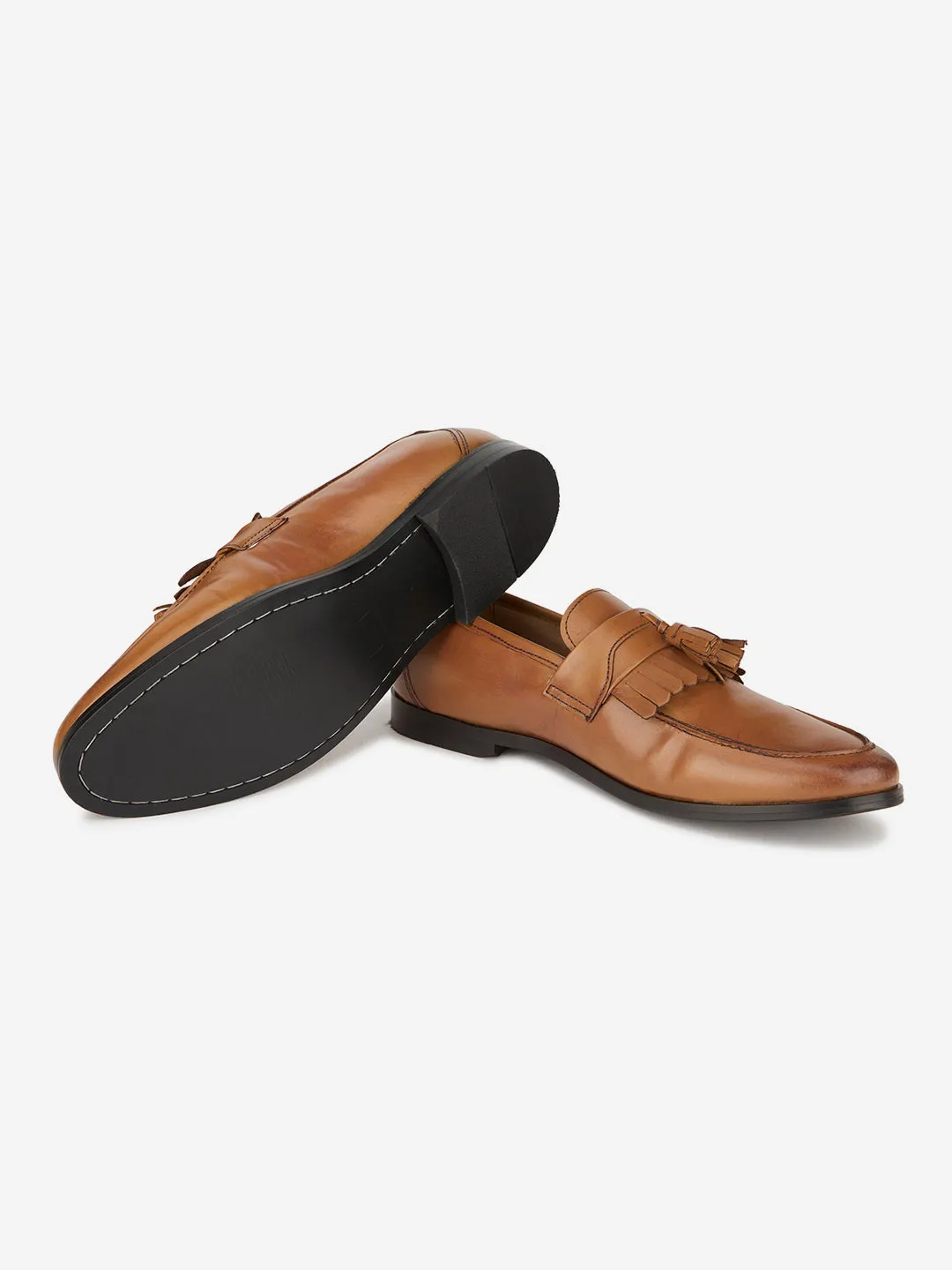 Tassels Detailed Lightweight Leather Loafers