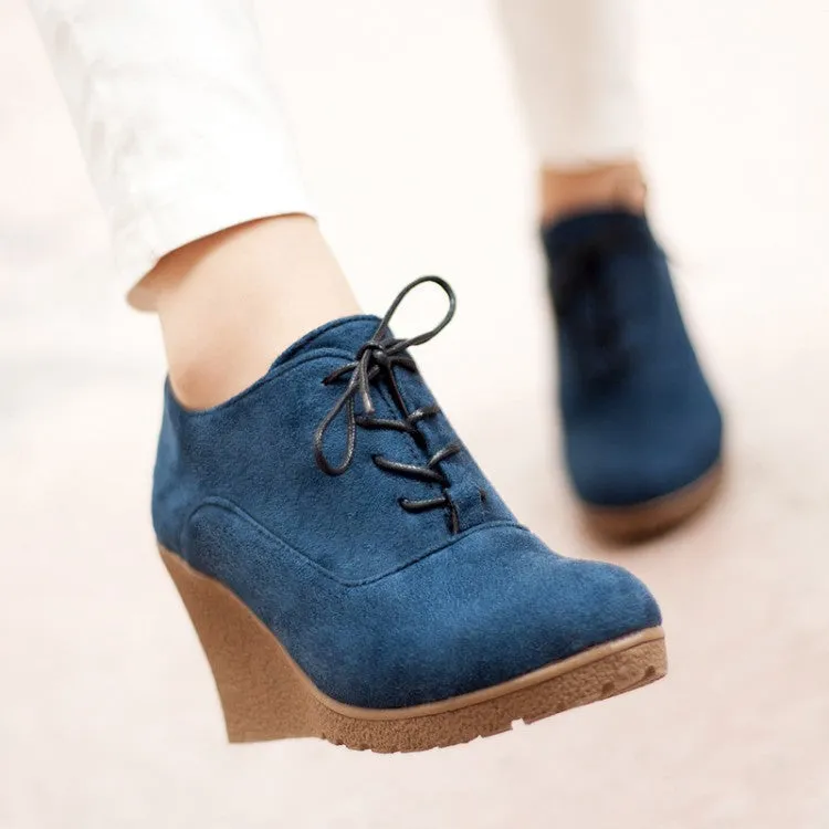 Women round toe lace up short wedge heeled boots