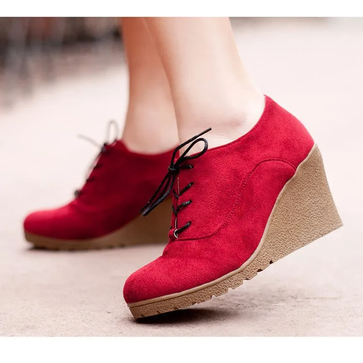 Women round toe lace up short wedge heeled boots