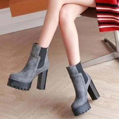 Women's high heeled platform chelsea boots