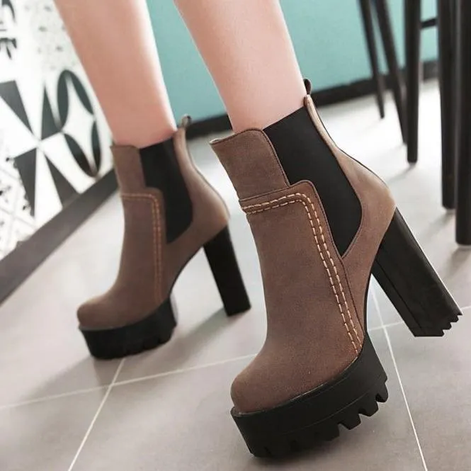 Women's high heeled platform chelsea boots